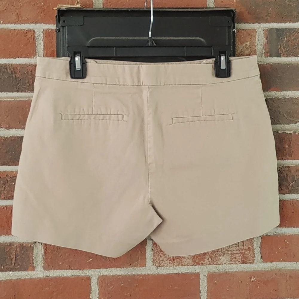 Banana Republic Tan Button-Accent Cotten Blend Shorts Size 6